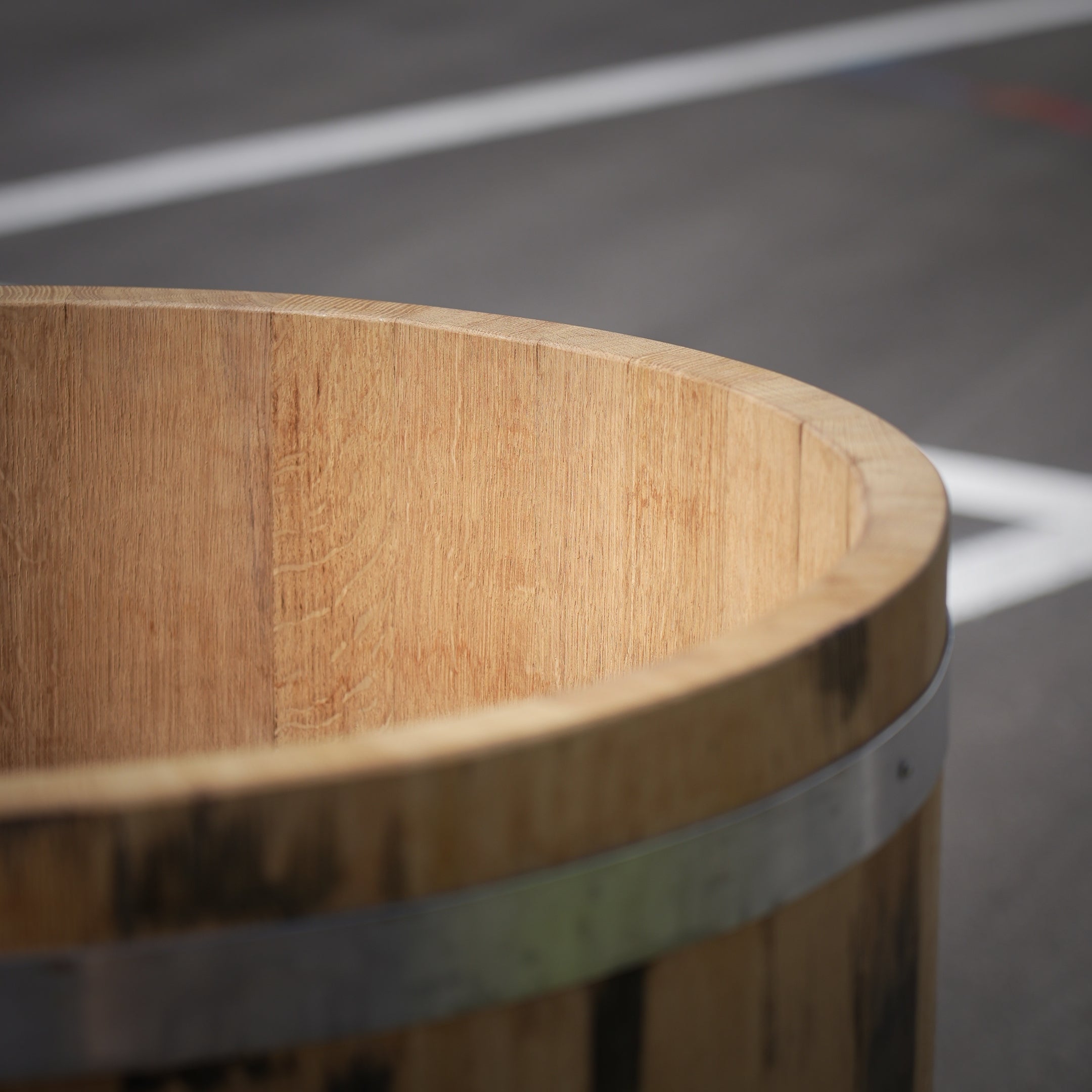 Eisfass aus Schweizer Holz «The Barrel»